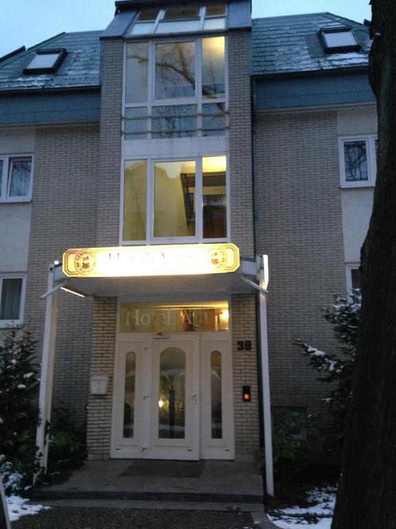 Hotel Azur Berlim Exterior foto